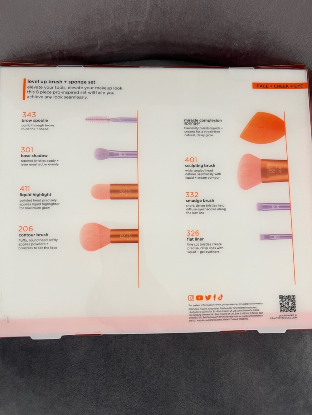 Real Techniques Brush and Sponge Set - Picture 5 of 5
